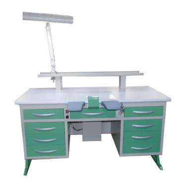 طاولة عمل طبية للفنيين الأسنان - مراجعة Medical Lab Technician وسعره